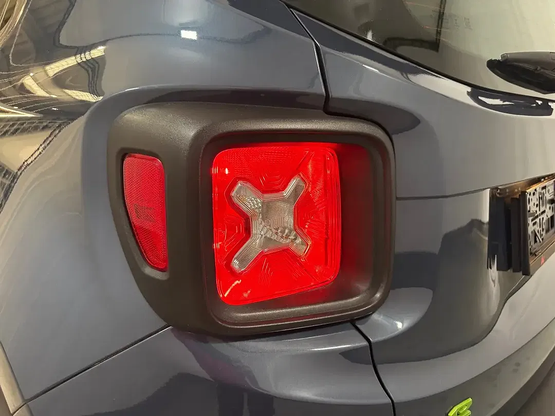 Jeep Renegade 1.5 e-Hybrid Limited - Thumbnail 9