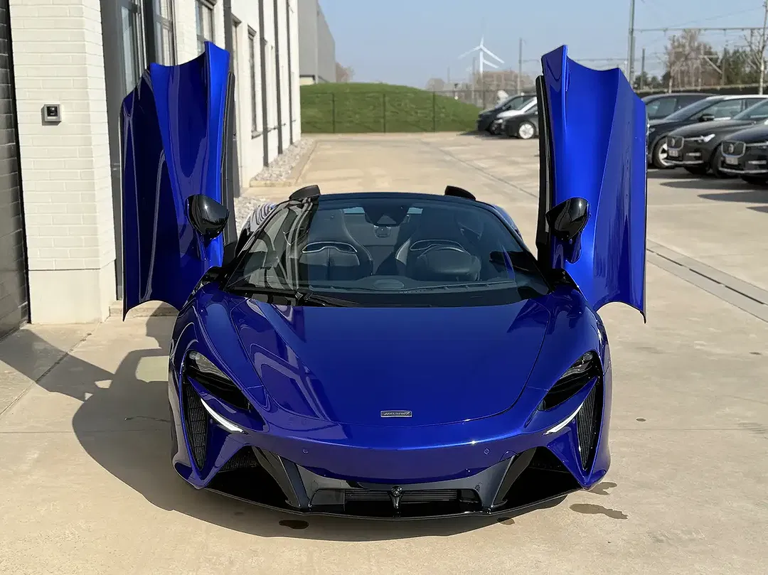 McLaren Artura Spider - Thumbnail 4