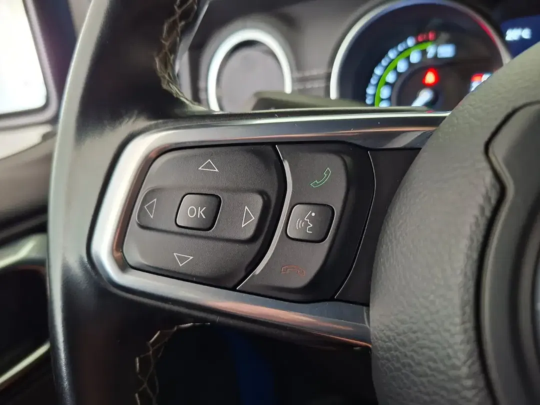 Jeep Wrangler PHEV Hybrid 4xe Unlimited Sahara - Thumbnail 19