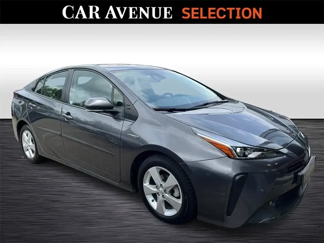 Toyota Prius Lounge - Thumbnail 3