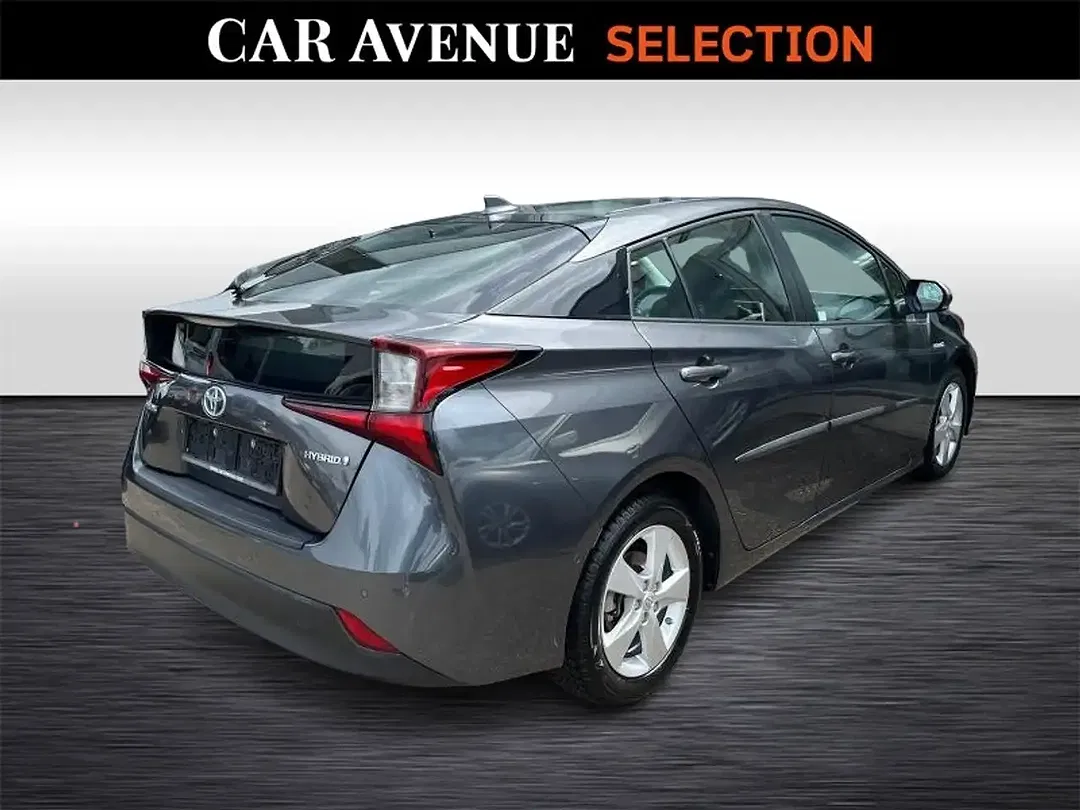 Toyota Prius Lounge - Thumbnail 6
