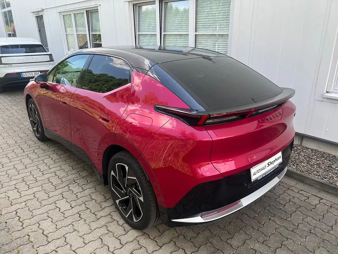 Lynk & Co 02 - Thumbnail 5