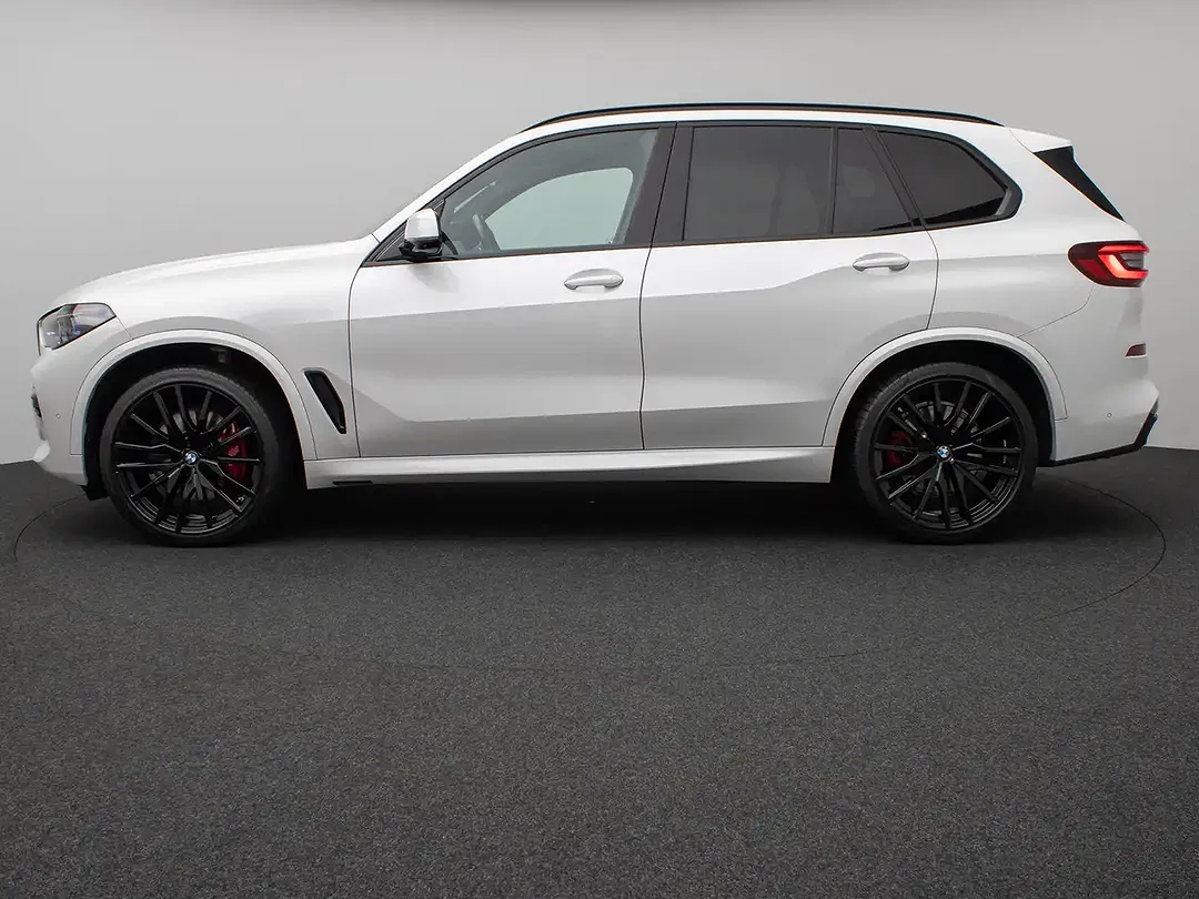 BMW X5 M - Thumbnail 10