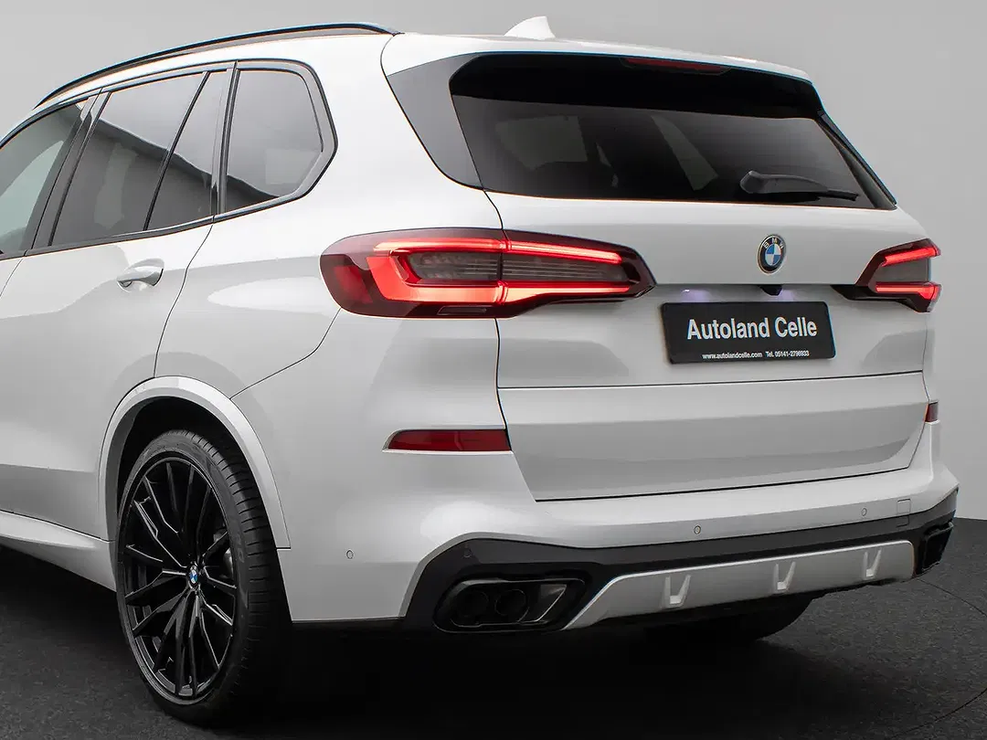 BMW X5 M - Thumbnail 14