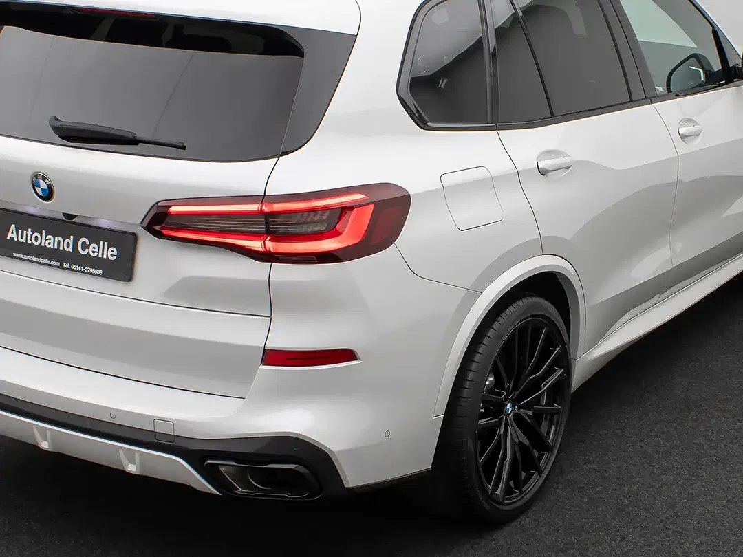 BMW X5 M - Thumbnail 15