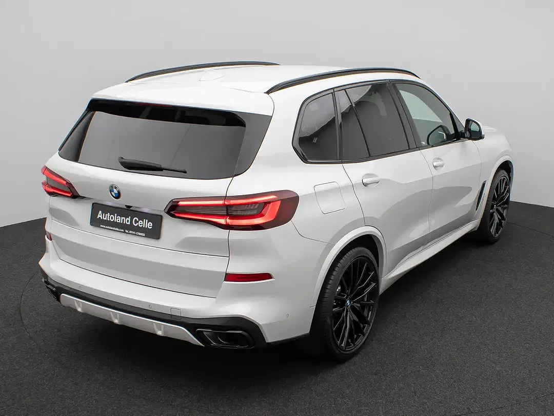 BMW X5 M - Thumbnail 6