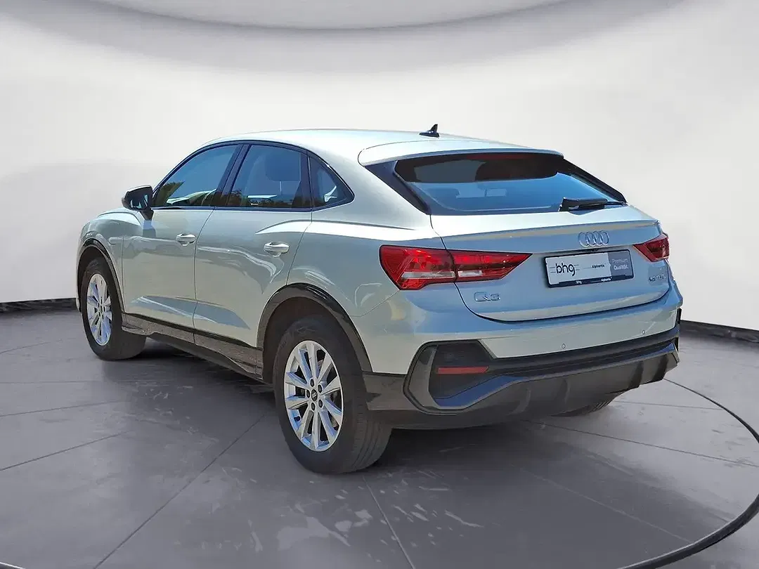 Audi Q3 45 TFSI e - Thumbnail 3