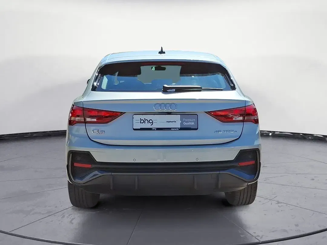 Audi Q3 45 TFSI e - Thumbnail 4