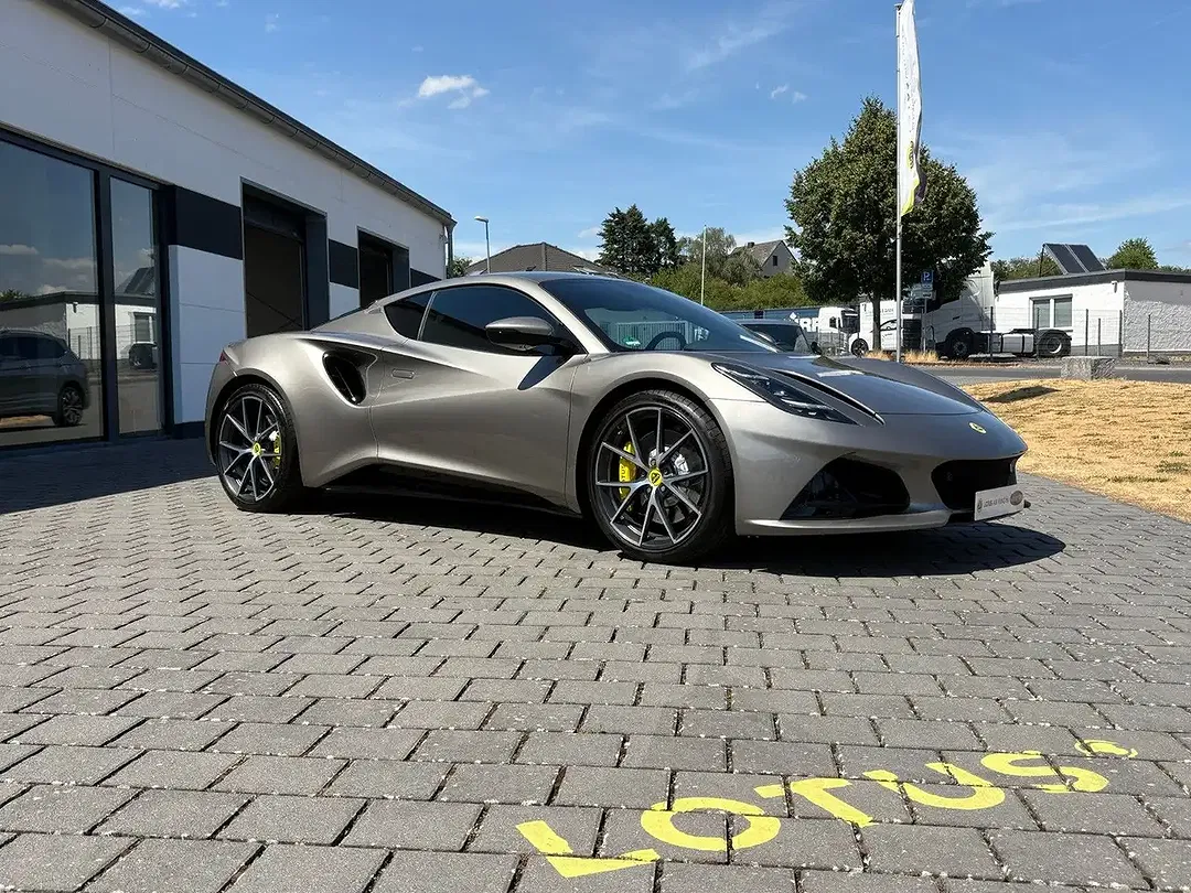 Lotus Emira V6 First Edition - Thumbnail 3