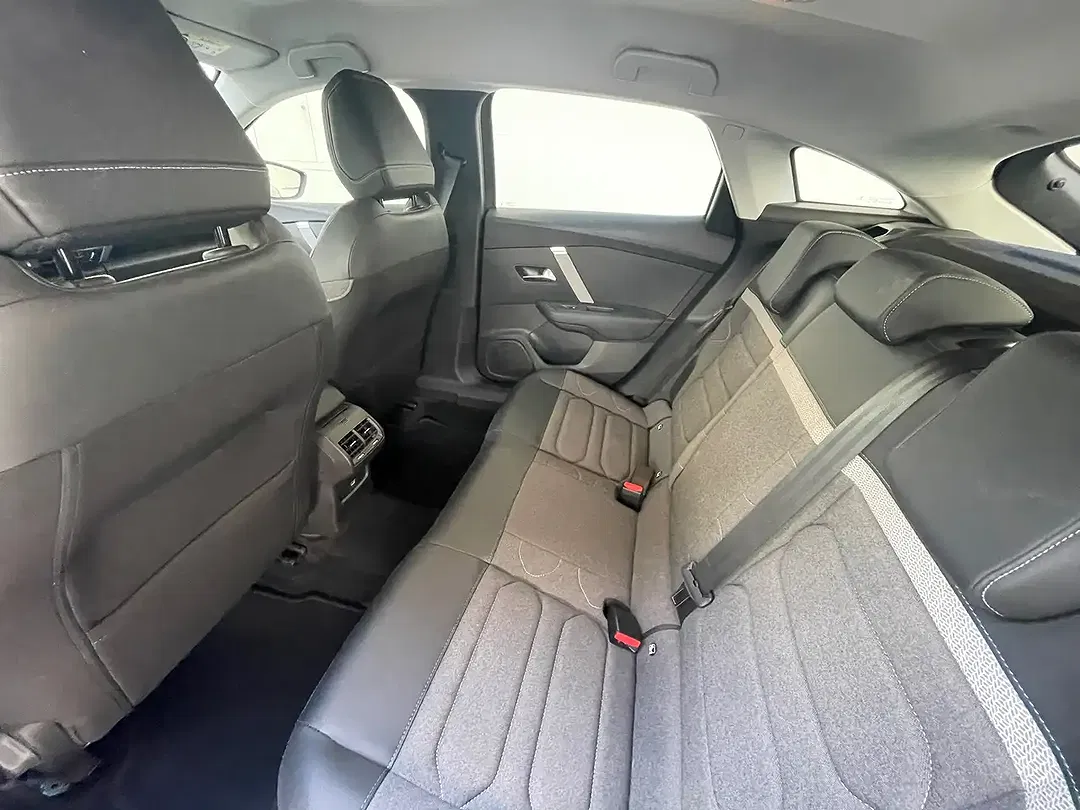 Citroen C4 1.2 PureTech Feel - Thumbnail 7