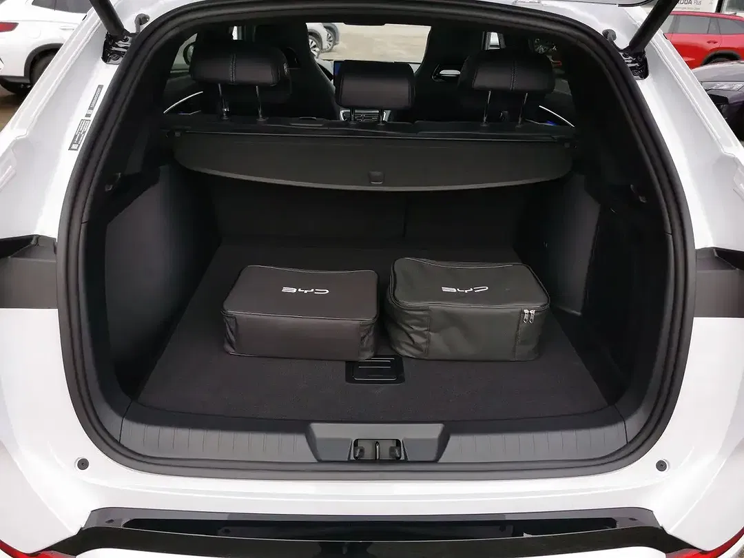 BYD Seal U DM-i AWD Design - foto 14