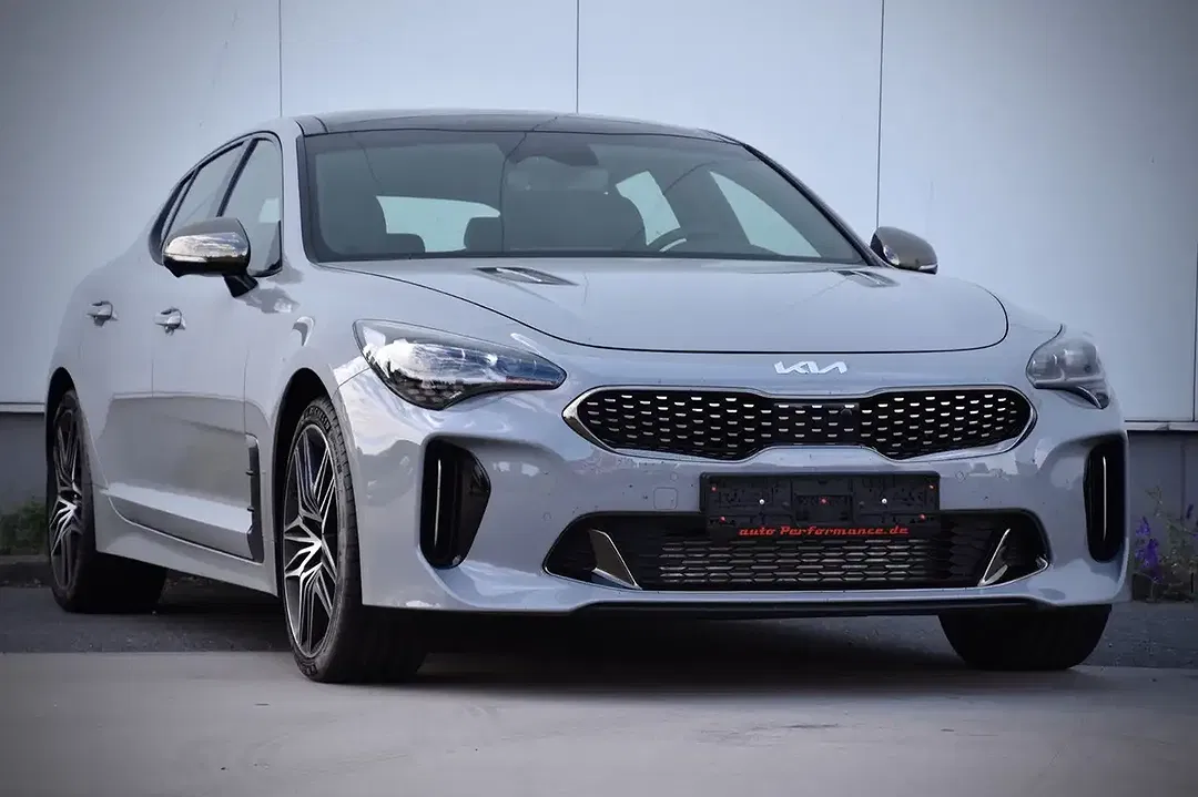 Kia Stinger 4WD GT - foto 1