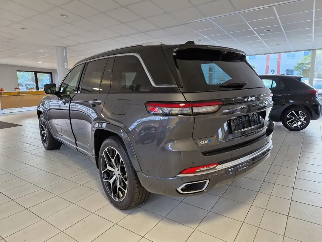 Jeep Grand Cherokee 4x4 Summit Reserve - foto 2