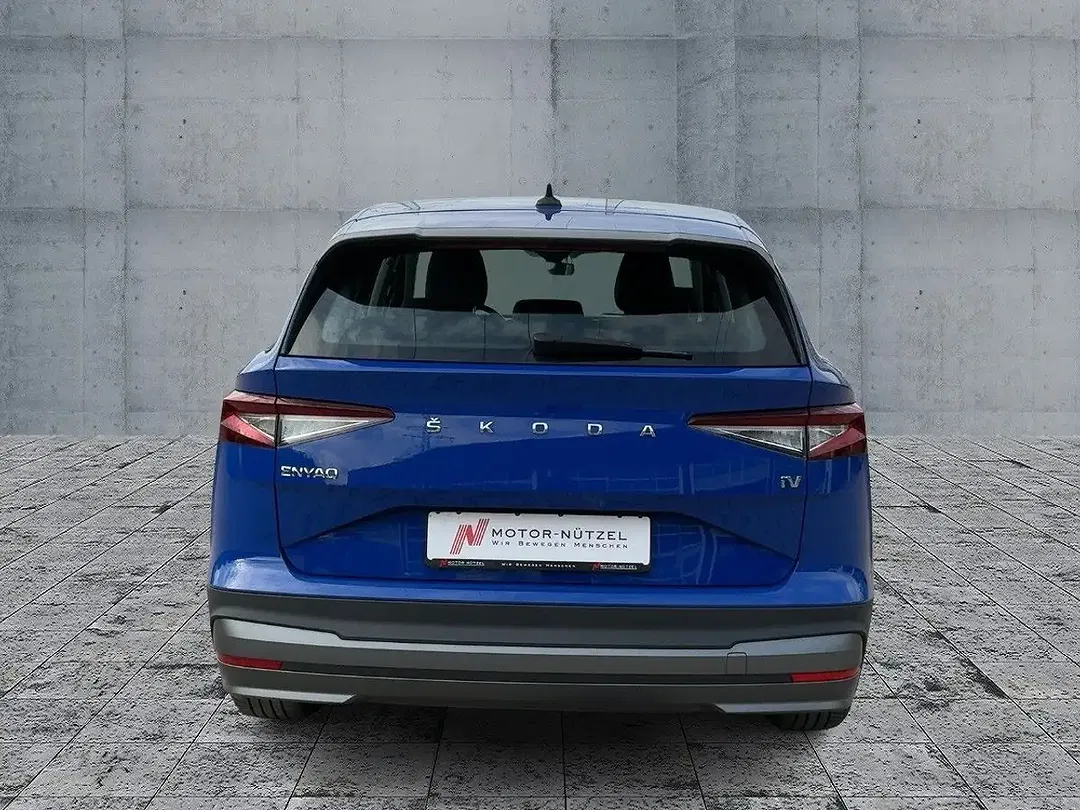 Skoda Enyaq 50 iV - Thumbnail 4