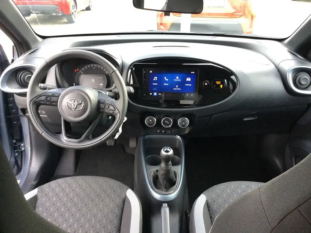 Toyota Aygo X Teamplayer - Thumbnail 10