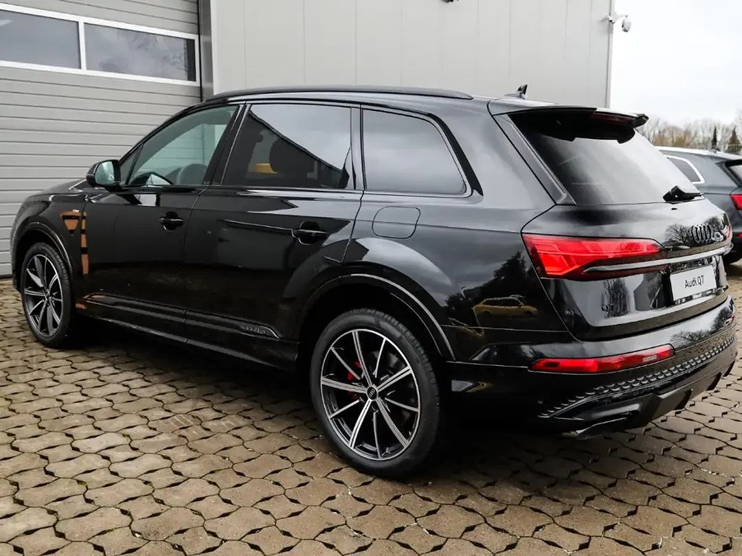 Audi Q7 55 TFSI e quattro S line - Thumbnail 5