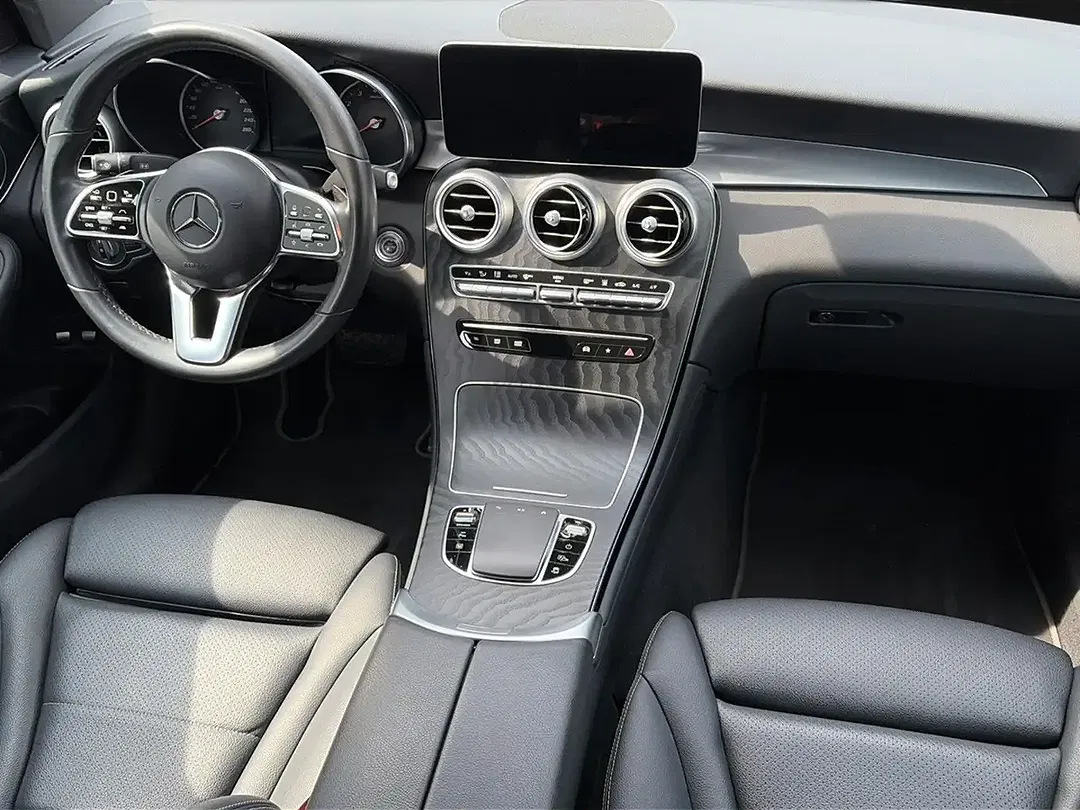 Mercedes-Benz GLC 300 - Thumbnail 14