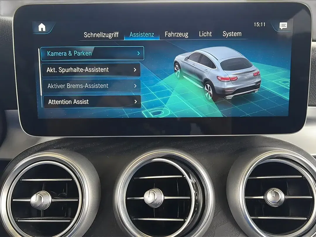 Mercedes-Benz GLC 300 - Thumbnail 23