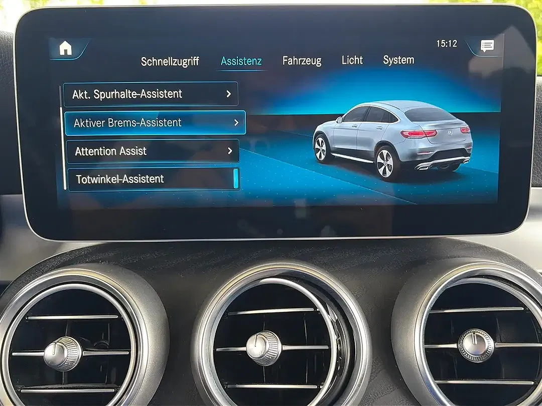 Mercedes-Benz GLC 300 - Thumbnail 24