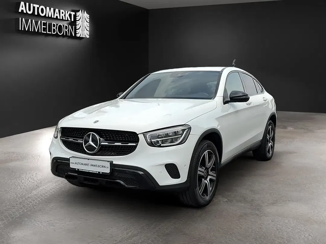 Mercedes-Benz GLC 300 - Thumbnail 3