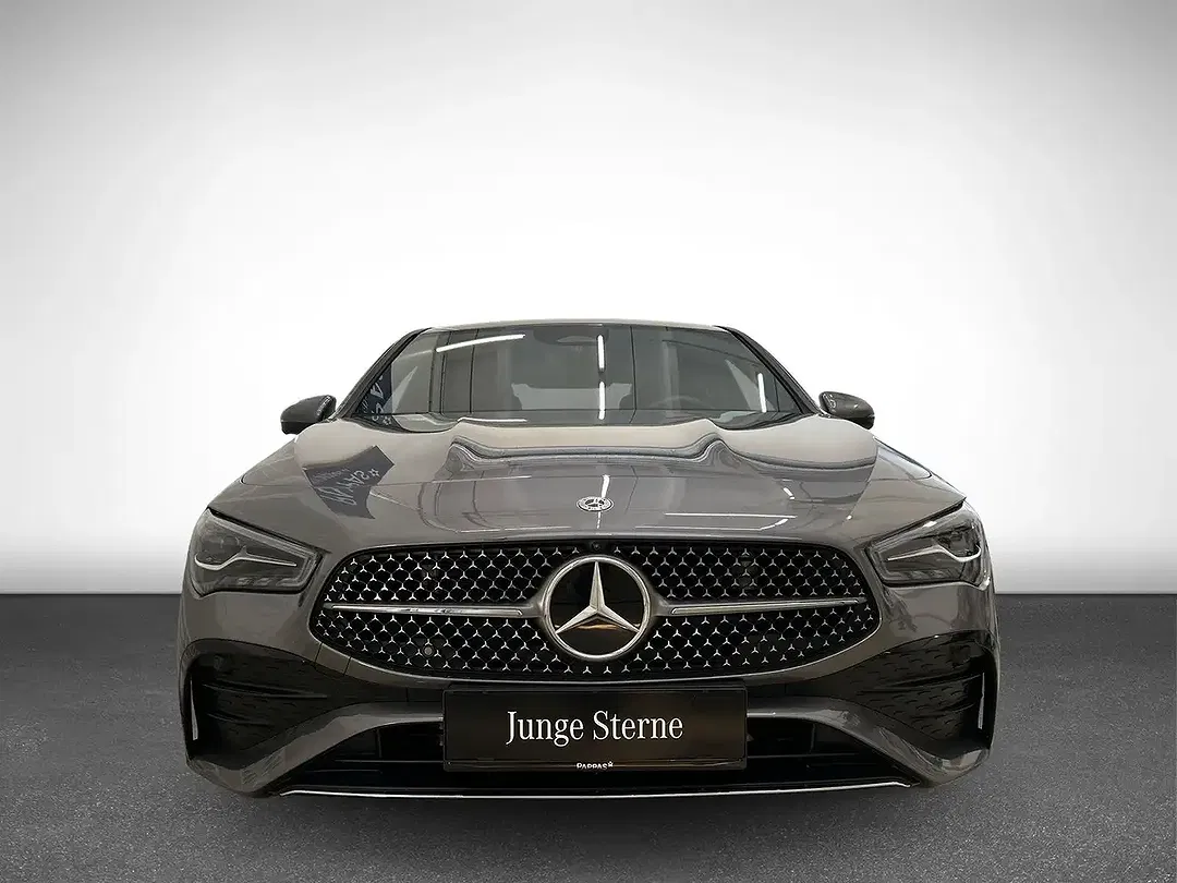 Mercedes-Benz CLA 200 - Thumbnail 3