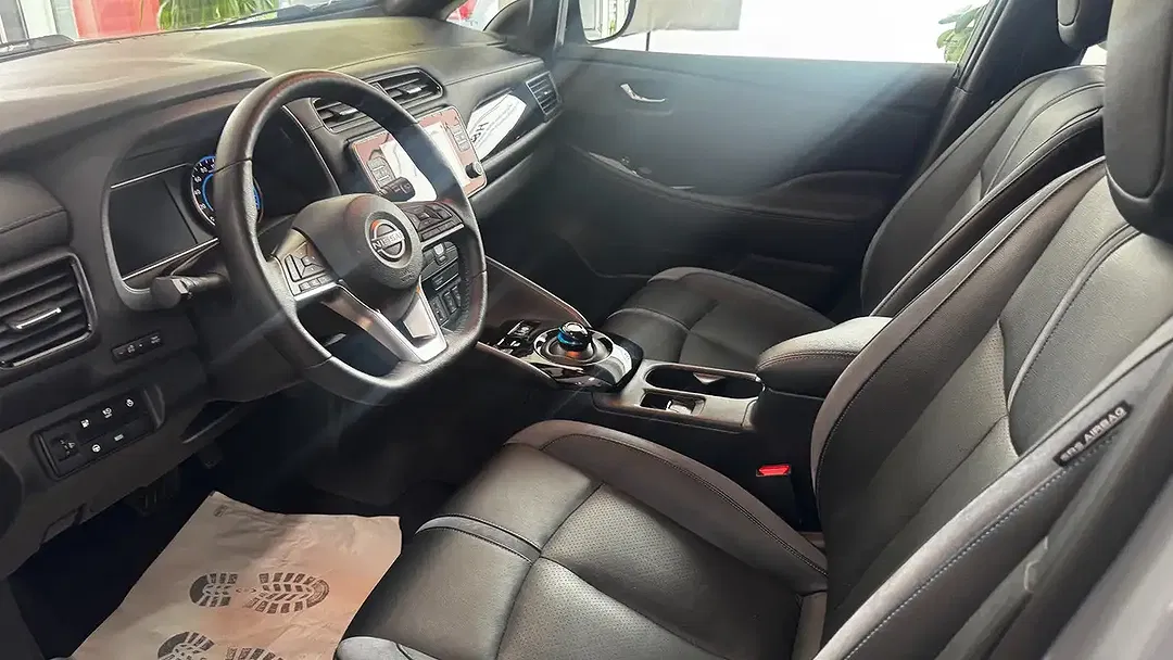 Nissan Leaf Tekna - Thumbnail 8