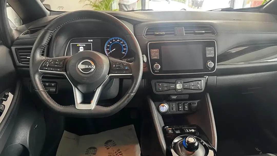 Nissan Leaf Tekna - Thumbnail 12