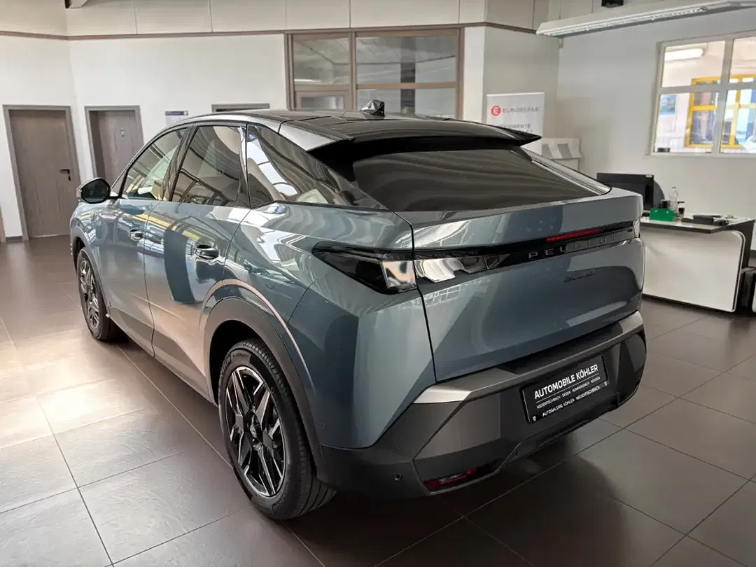 Peugeot 3008 Hybrid GT - Thumbnail 5