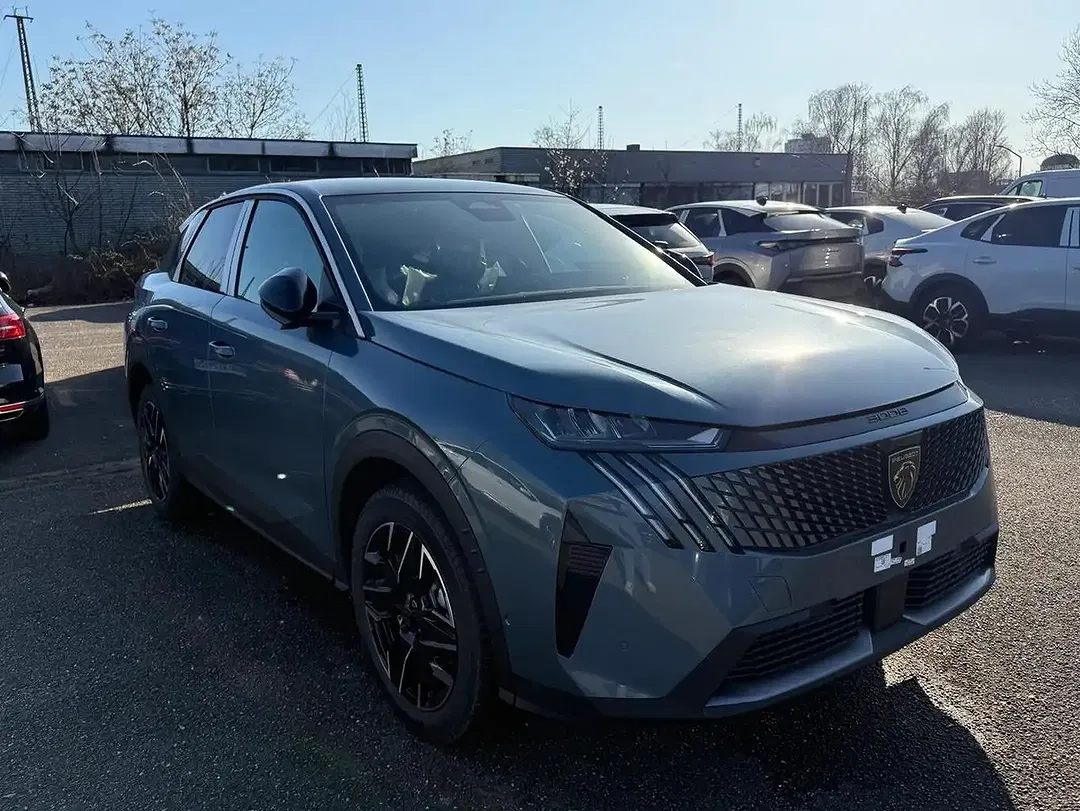 Peugeot 3008 Hybrid Allure - foto 2