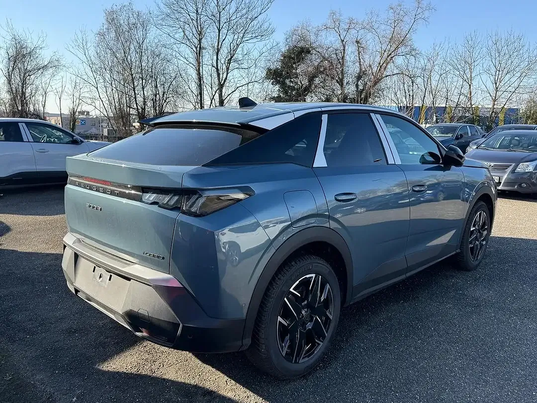 Peugeot 3008 Hybrid Allure - Thumbnail 3