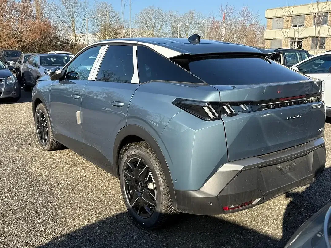 Peugeot 3008 Hybrid Allure - Thumbnail 4
