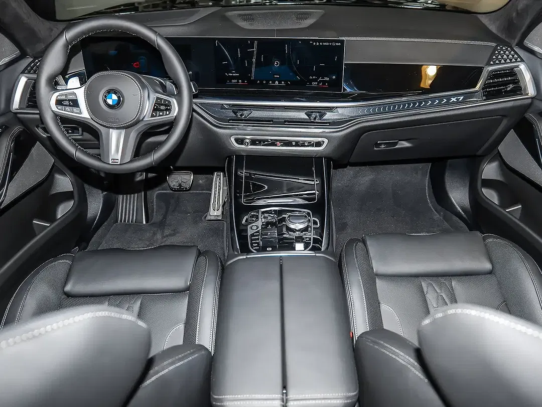 BMW X7 xDrive M Sport Pro - Thumbnail 12