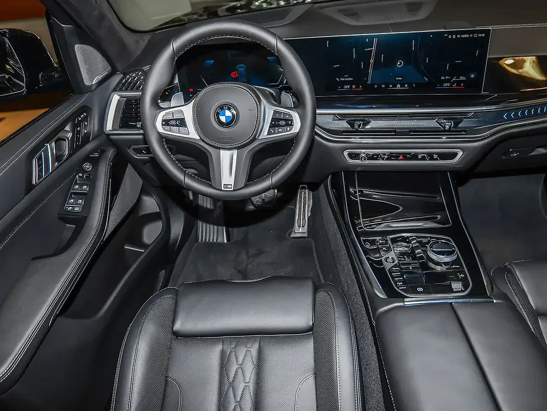 BMW X7 xDrive M Sport Pro - Thumbnail 15