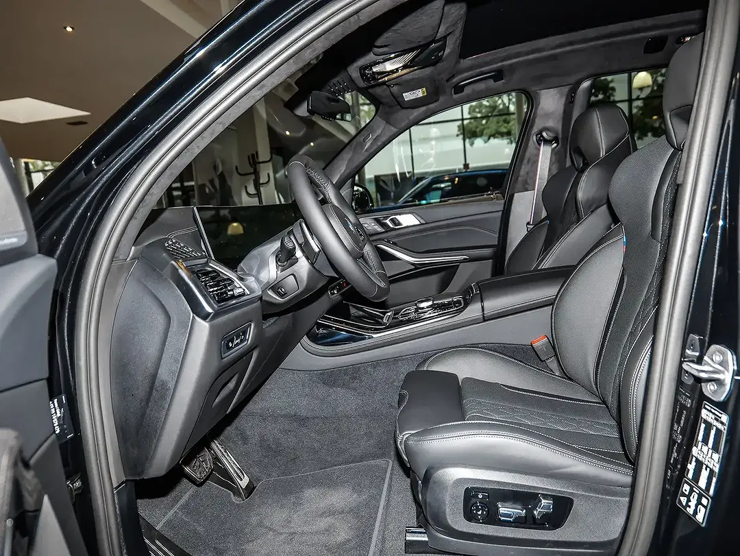 BMW X7 xDrive M Sport Pro - Thumbnail 7