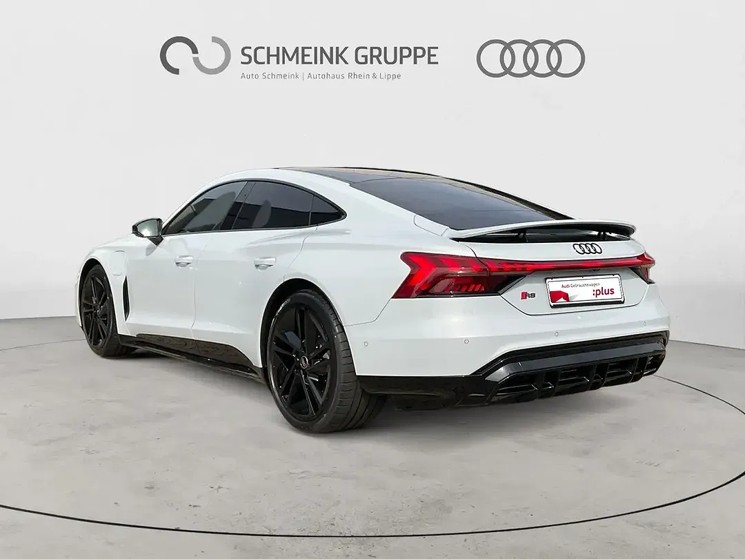 Audi RS e-tron GT - Thumbnail 3