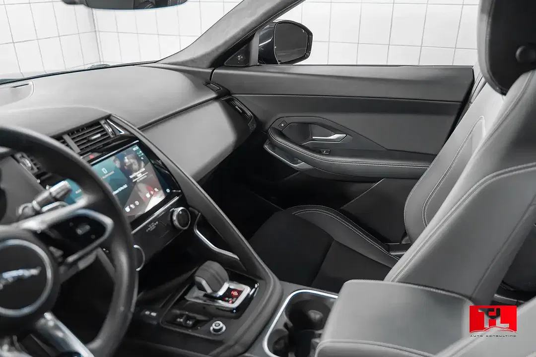 Jaguar E-Pace R-Dynamic S - foto 15