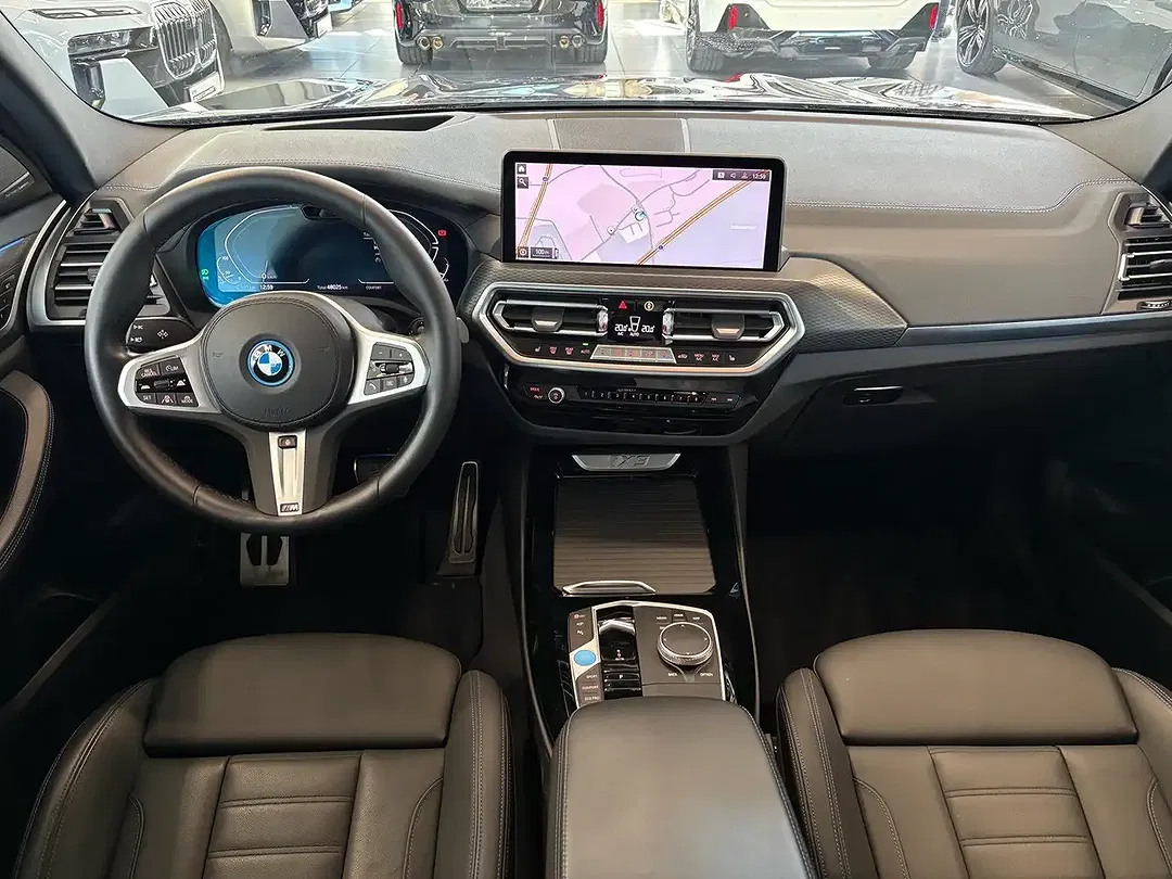BMW iX3 M Sport - Thumbnail 12