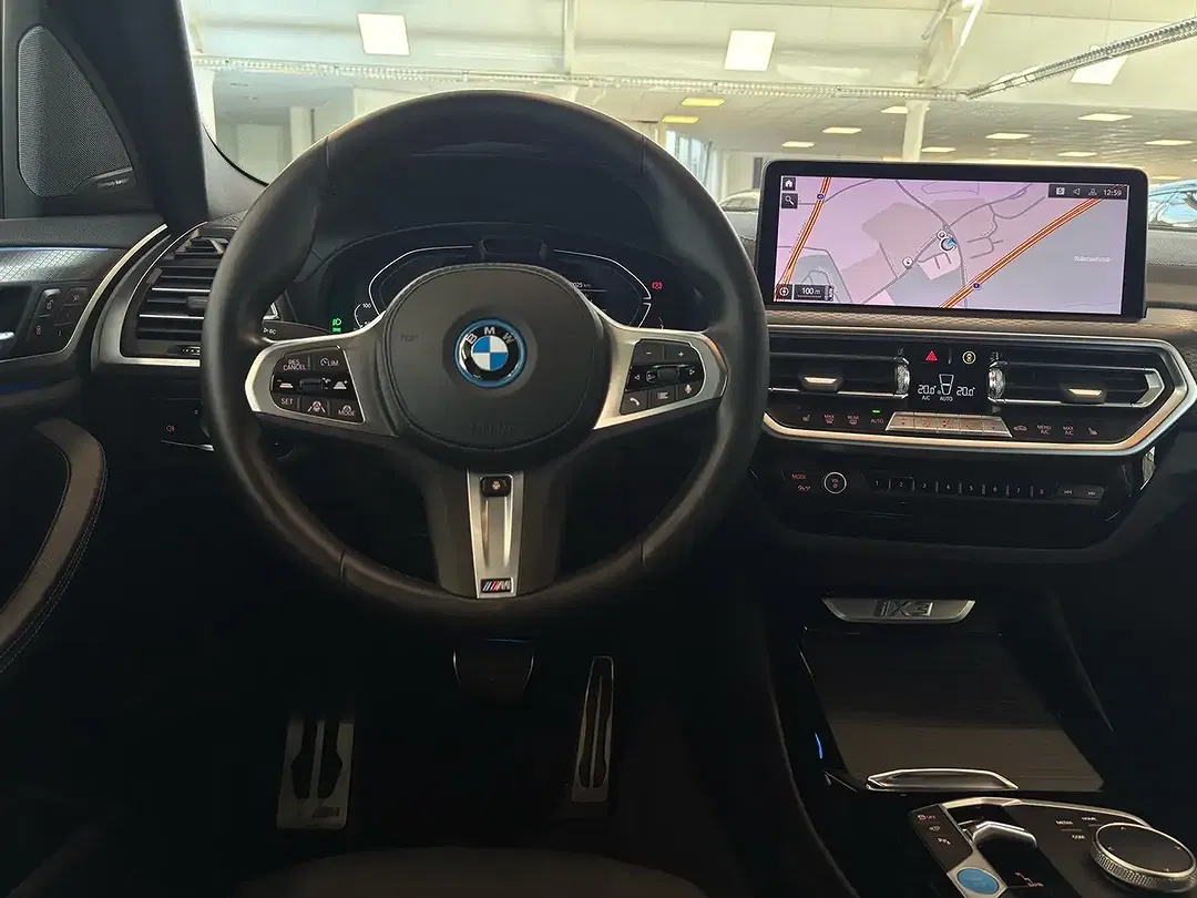 BMW iX3 M Sport - Thumbnail 13