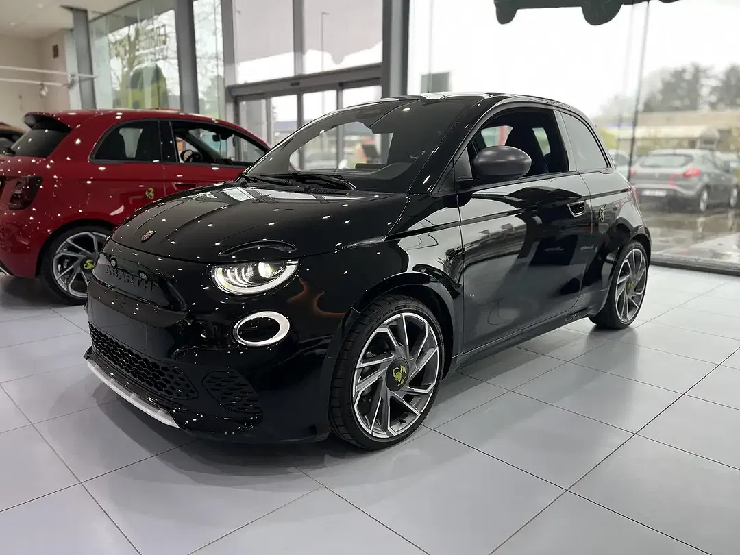 Abarth 500e Turismo - foto 1