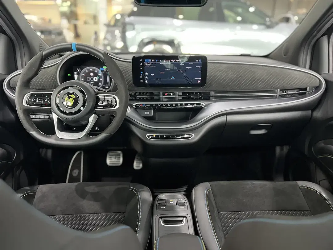 Abarth 500e Turismo - Thumbnail 8