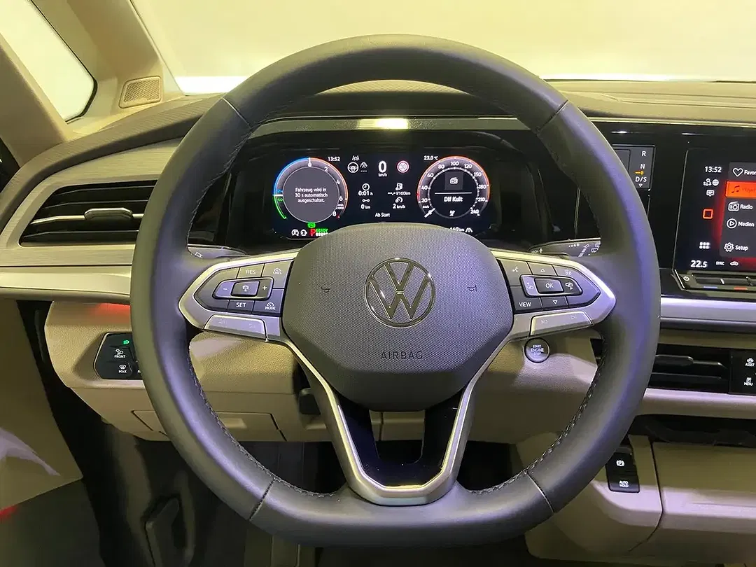 Volkswagen T7 Multivan eHybrid 4Motion Edition - Thumbnail 6