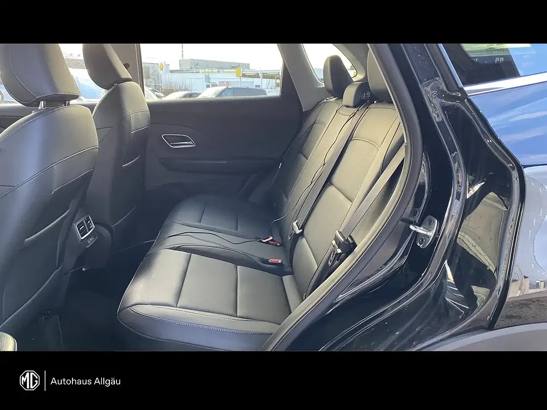 MG ZS Hybrid+ Luxury - Thumbnail 11