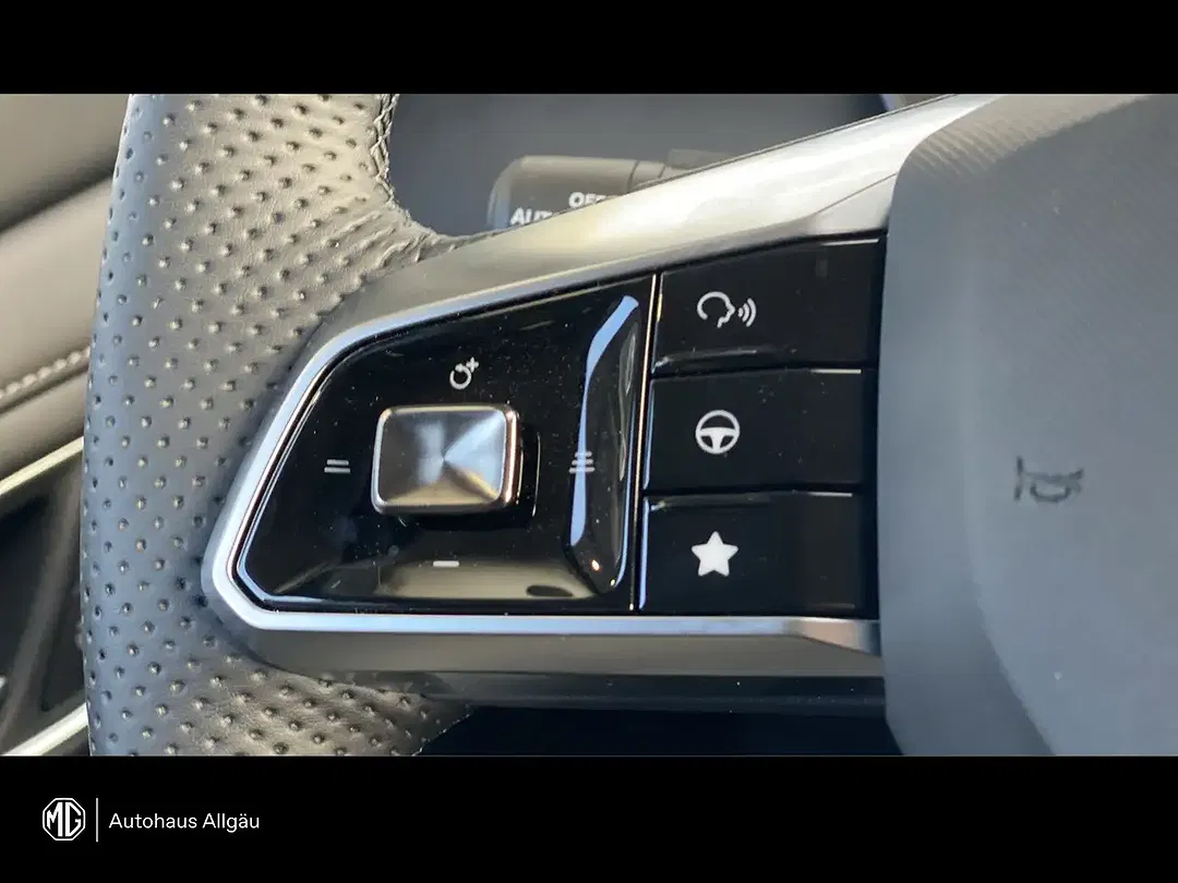 MG ZS Hybrid+ Luxury - foto 15
