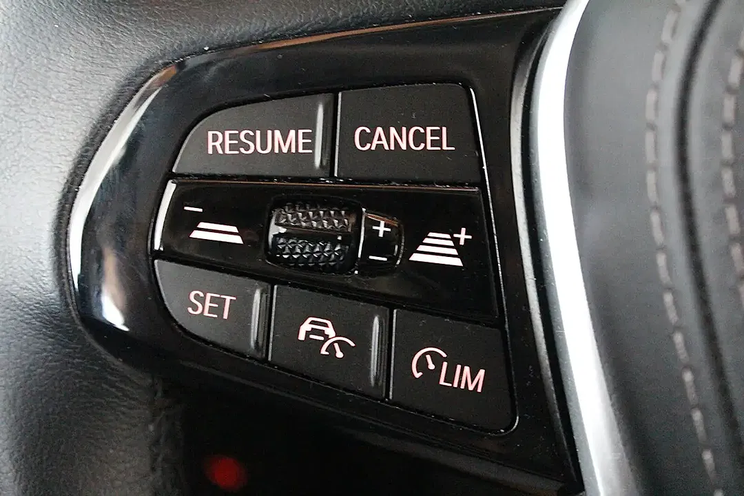 BMW 520 AUT - Thumbnail 11