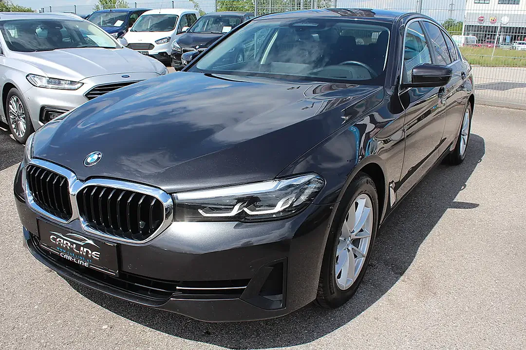 BMW 520 AUT - Thumbnail 3