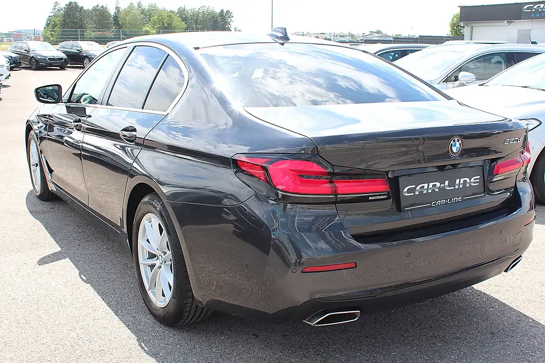 BMW 520 AUT - Thumbnail 9