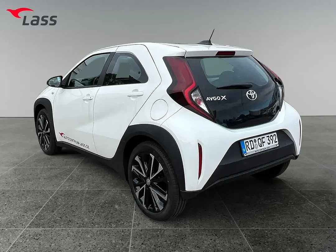 Toyota Aygo Business Edition - Thumbnail 3