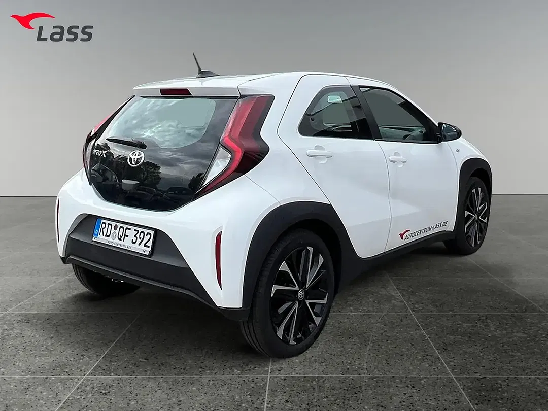 Toyota Aygo Business Edition - Thumbnail 5