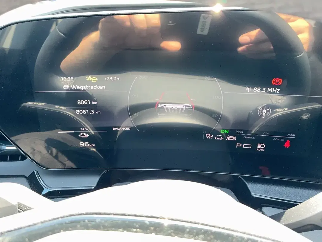 Audi Q6 e-tron Sportback - Thumbnail 9