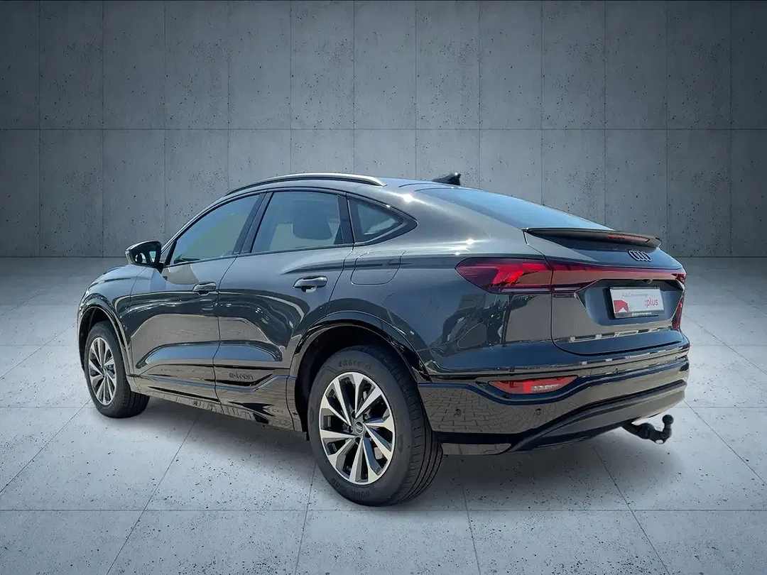 Audi Q6 e-tron Sportback - Thumbnail 3